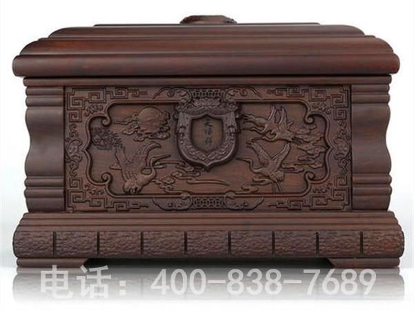 骨灰盒下葬讲究
